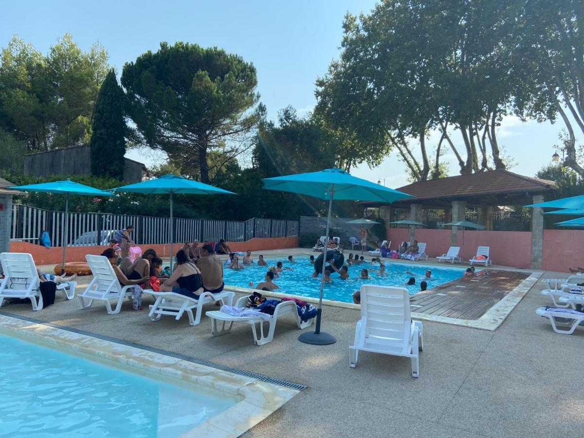 Camping Le Pre Saint-Andre Souvignargues Екстер'єр фото