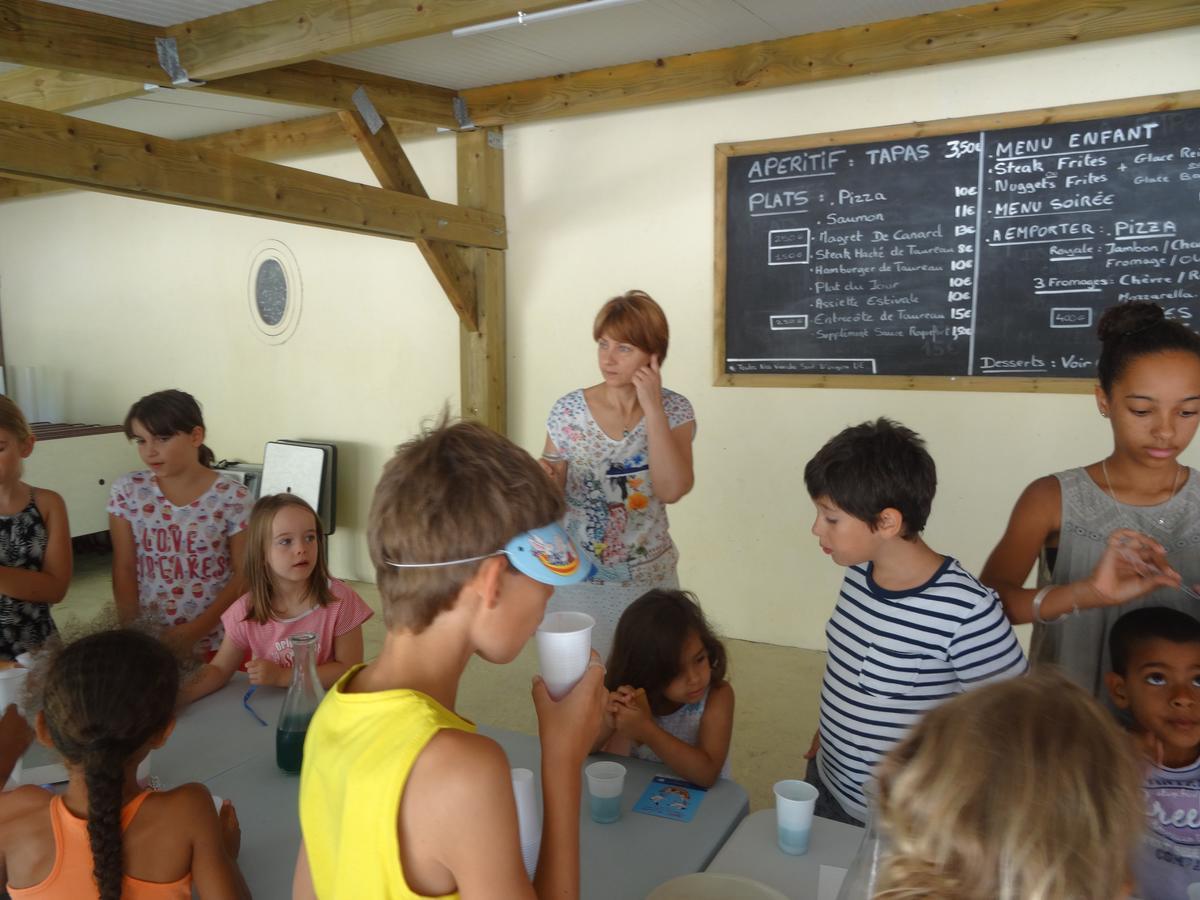 Camping Le Pre Saint-Andre Souvignargues Екстер'єр фото